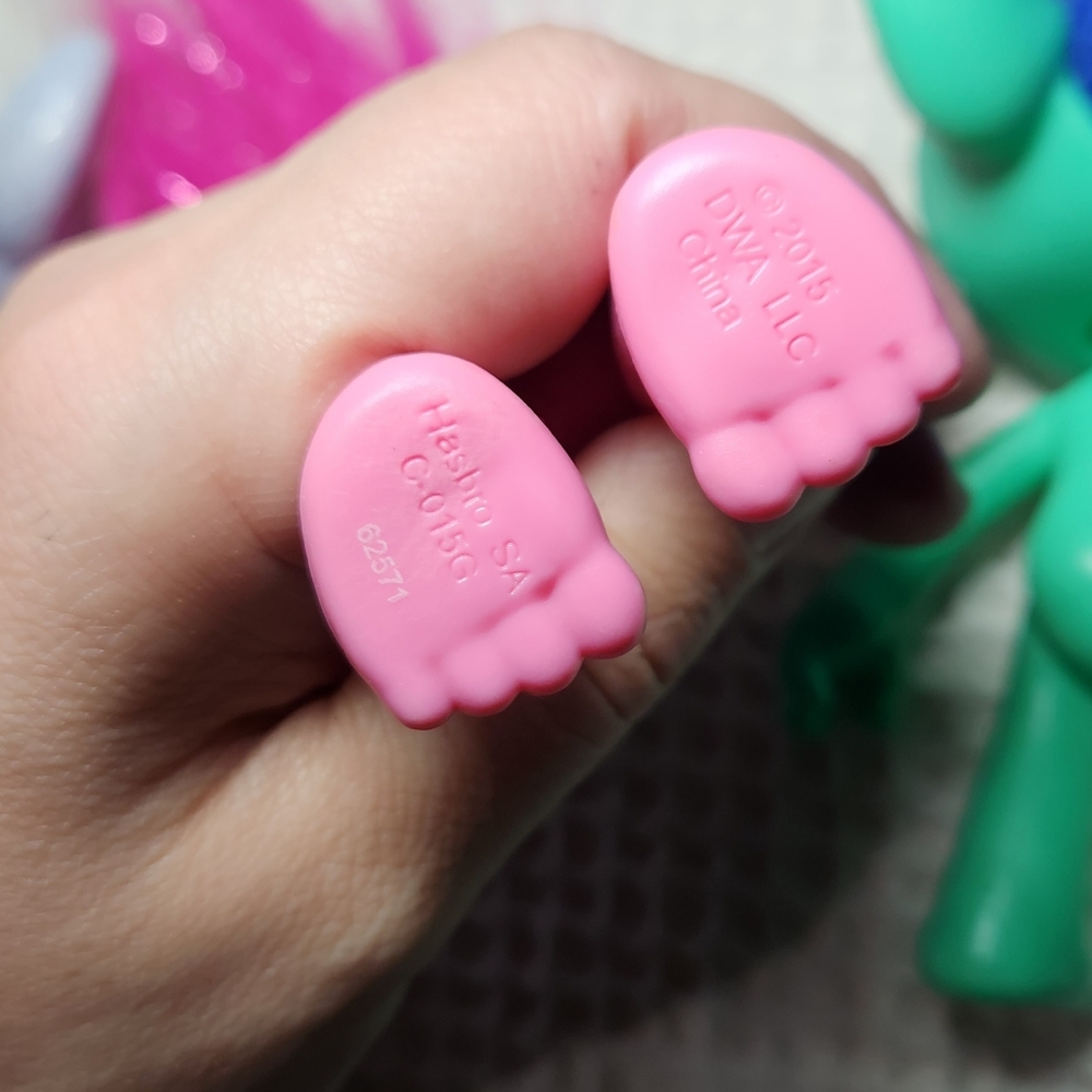 Troll Figurine Set - Pink, Blue, White Hair Mini Dolls 2015 - Picture 9 of 10